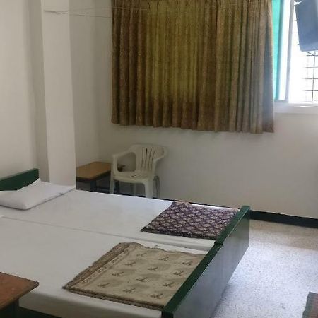 Solanki Guest House كولهابور المظهر الخارجي الصورة