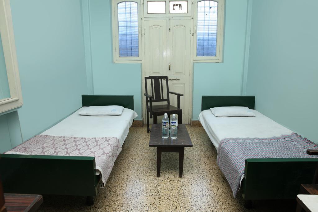 Solanki Guest House كولهابور المظهر الخارجي الصورة