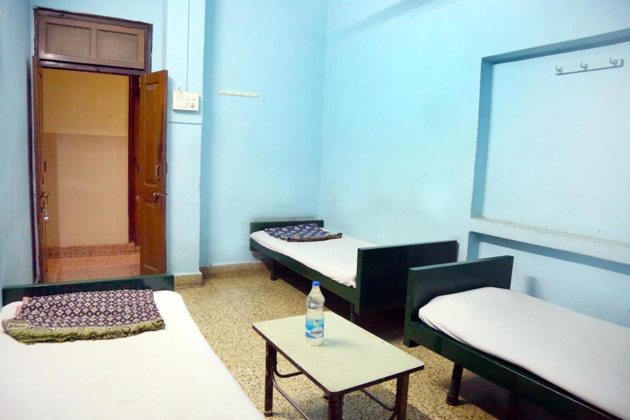 Solanki Guest House كولهابور المظهر الخارجي الصورة
