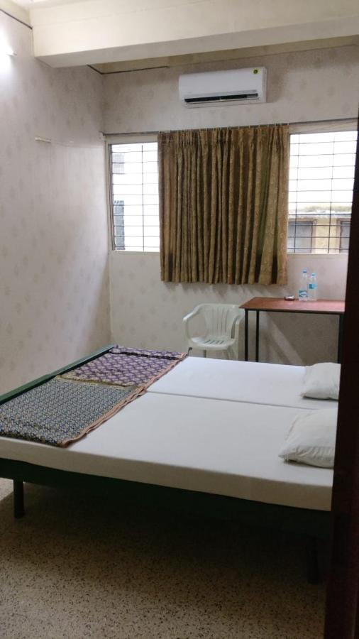 Solanki Guest House كولهابور المظهر الخارجي الصورة